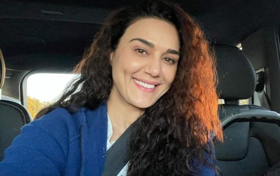 Bathalaa Preity Zinta ge thafaathu car collection eh