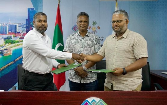 Aasaharaage masakkaiy ninman anekkaa ves bayakah dheefi