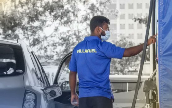 Villa fuel ge station thakah mihaaru debit card in faisaa dhekkeyne