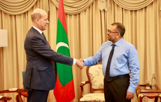 France in rajje ah kanda'alhaafaivaa safeeru avahaara vejje