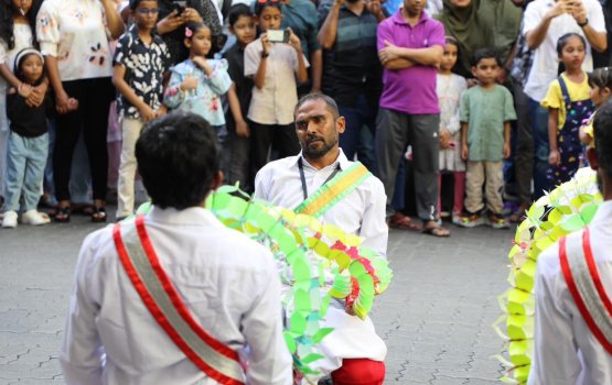 Eid foari mifaharu male'gai ves vaki kuda eh noon!