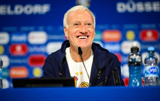 Mubaaraathu ge mihaa hisaabun 2 vana furusatheh nulibeyne: Deschamps