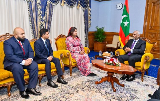 3 Gaumakah safeerun ayyan kuravvaifi