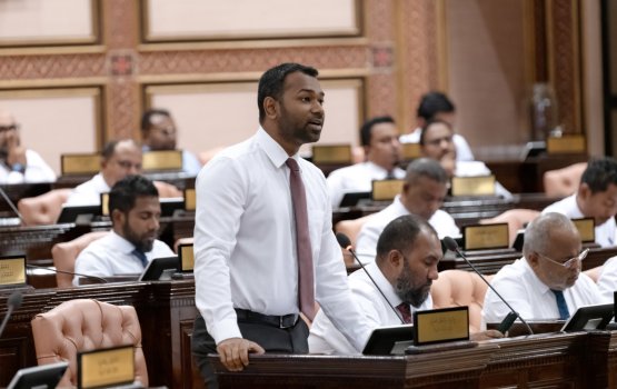 Siyaasee magaamuthakuuge  adhadhu haama kuran hushahelhi kulli massala beyru kollaifi