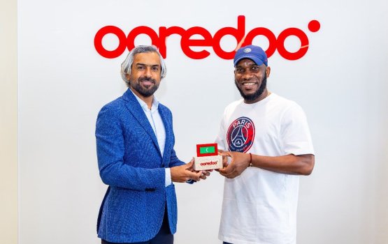 Ooredoo ge dhauvathakah PSG legend Jay-Jay Okocha rajje athuvejje