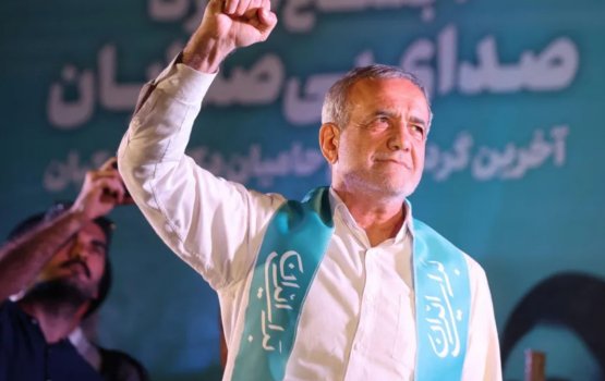 Iran ge raees akah Massoud Pezeshkian inthihaabu koffi