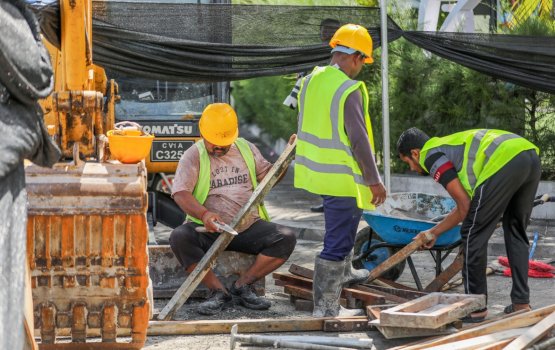 October 3 ge muzaahara ah dhiya RDC ge 3 muvazzafun vazeefa in vaki kohfi