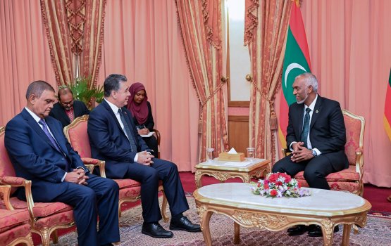 7  Gaumegge safeerun, safeeru kamuge faiykolhu Raees ah aruvaifi 