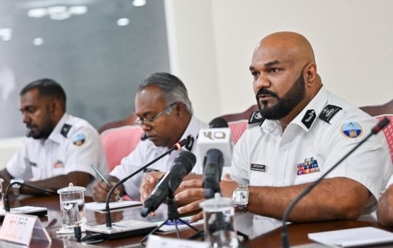 China aai America inn Customs ah drone eh dhenee 