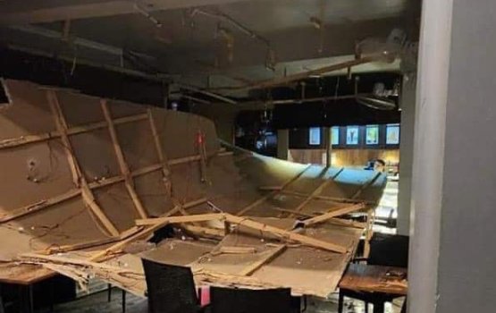 Olymus ge cafe ge ceiling vettijje