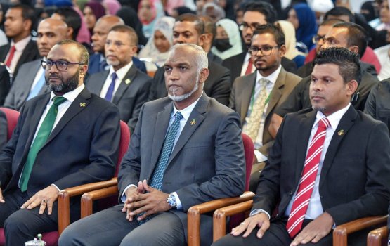 Siyasee magaam thakugai thibee 922 meehun kamah raees office in bunefi: Dhaulath ge media