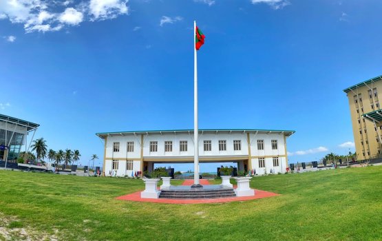 Kaanaa vihavi 5 dharivaraku ICU gai ekeh ge haalu serious