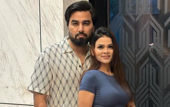 Armaan Malik  aai Paya varivaan ninmaifi