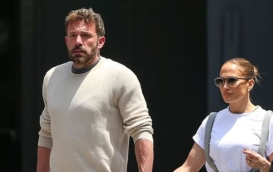 Ben ulhenee Jennifer dheke birun kamah adu araifi