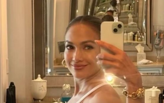 Aailee mahsala thakuge thereygai Jennifer ge ufa dhuvas fahaga kohfi