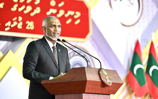 India ge baeh loan dhekkun faskoh dheefi, china in signal eh dheefi: Raees