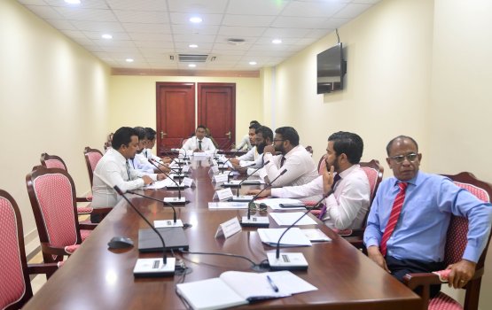EPA faruvaakudakamun majilis committee ah haaziru kuranee