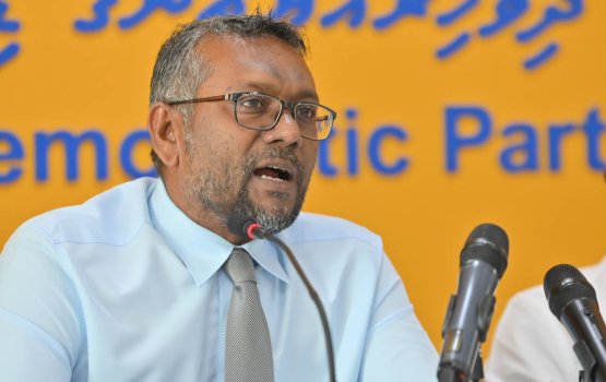 Bank ge ninmumakee bagaavaathekey bunumaki ladhuvethikameh: Fayyaz