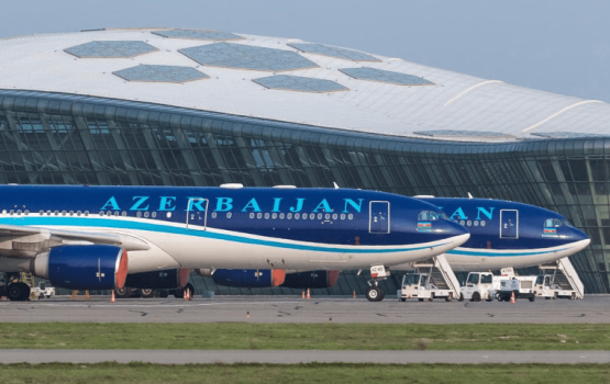 Azerbaijan airline in raajje ah alah dhathuru thah fashanee