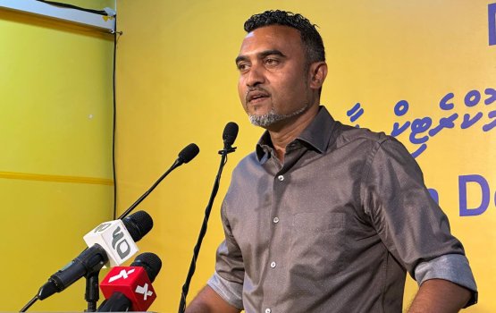 Hurihaa vaudhakaa hilaafuvejje, mi sarukaaru vetteyne: Naazil