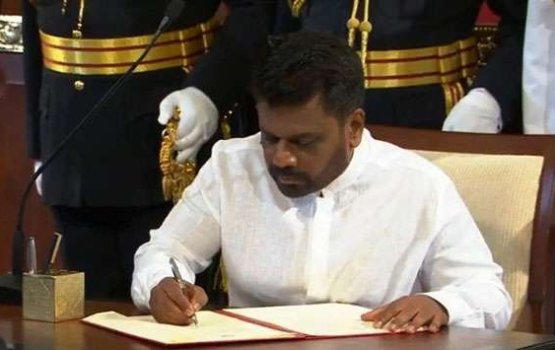Dissanayake Lankaage Raees kamuge huvaa kuravvaifi