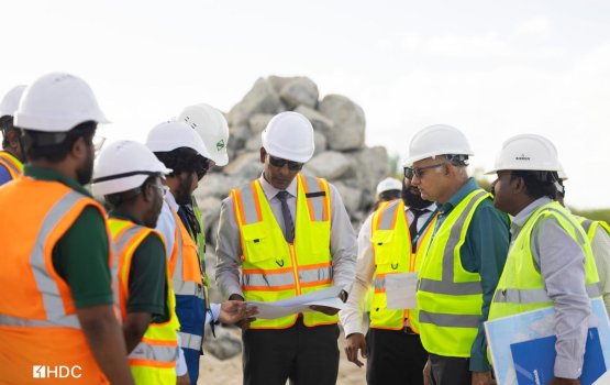 Vinares flatge masehkathah ithuru 2 million dollar negikamuge thuhumathu