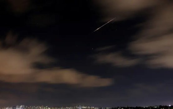 Israel in Yamanah hamalaadheyn fashaifi