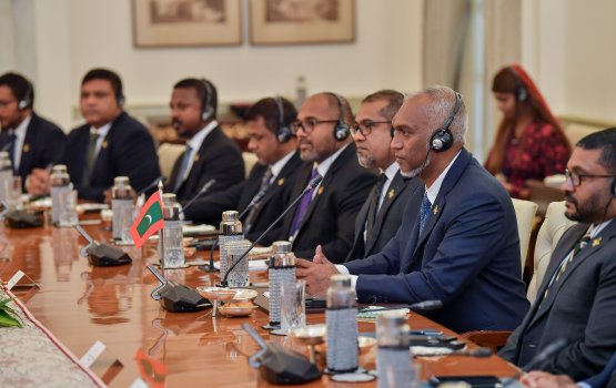 India ge Rupay card Raajjey gai beynun kurevey goi hadhaifi