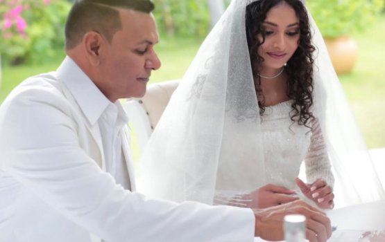 Emmenge samaalukan libunu Zaraa aa Siyam ge kaiveni roolhaalaifi