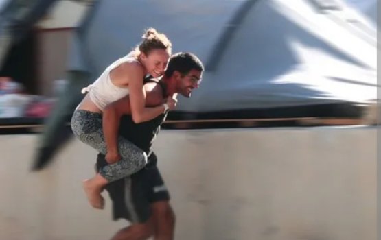 America gai anbin ufulumuge mubaaraatheh baahvaifi