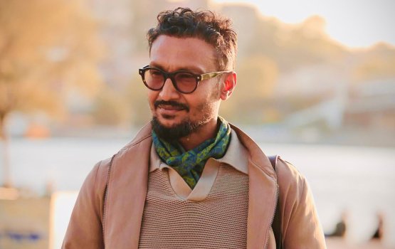 Disability Ambassador Hisan ge passport aa  nukohdhee Immigrationun bahanaa dhakkanee