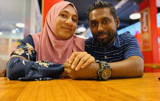 Risama thayyaaru kuraa foni foni zileybi kaigen hitheh nufureyne!