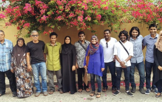 Dr.Shina gaumee award haasil kuree Kaamiyaabu teacharehgge khaassa sifathakakun zeenai therivegen