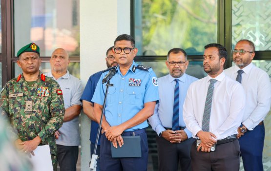 Alifaanuge haadhisage thahugeegah beyruge ehee hoadhanee