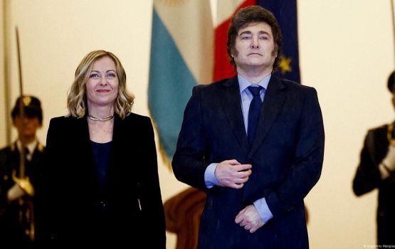 Argentina ge raees Javier ah Italy ge rahvehikan