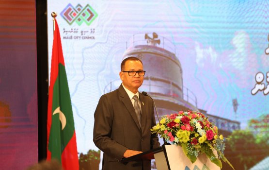 Raees Muizzu, corruption ah furusathu nudhevvane: Adam Shareef