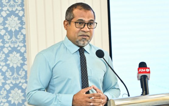 Fahad akee ameeraa ehge dharikaleh, raajje vadaigathee viyafaareege dhathurufulhehgai: Khaleel