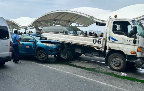 VIA gai Taxi akai Pickup eh jehi accidenteh hingaifi