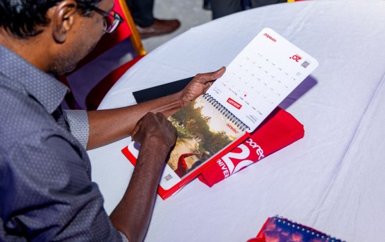 Ooredoo calender 2025: fuloaku vaahaka thakuge character thakaaeku chat kurun