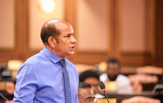 Baeh vazeerun Raees ah ihulaastherieh noon: Member Latheef