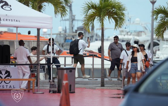 300 Meehunnaa eku ithuru cruse liner eh, mi aharu ge mihaathanah 7 cruse liner