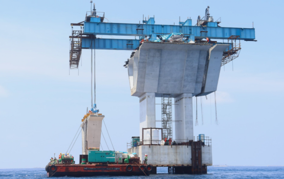 Thila male' bridge tharahgee kurun: Dhuniyeyge emme us precast gaimu koffi