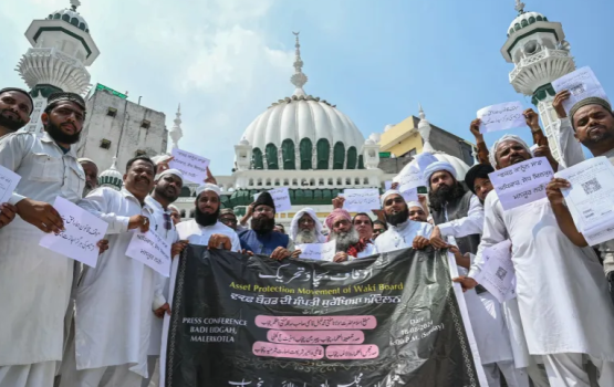 India ge Waqf fund thah sarukaaruge control dhashah gendhan ninmumun faadukiyanee