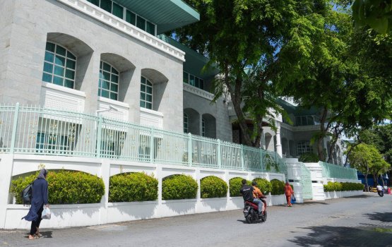 Siyasee muvazzafun ge mauloomaath 14 dhuvas thereygai haama kuran raees office ah angaifi