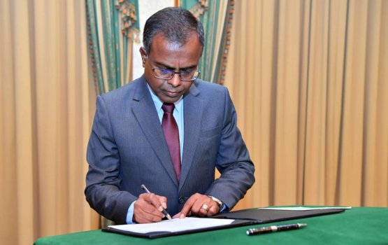 Fandiyaarun vakikurumakee jareema eh, javaabu dhaaree vaan jeheyne: Kureege uhthama fandiyaaru 