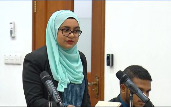 Deputy PG ge magaamah Aishath adhi assistant PG ge magaamah Saamee