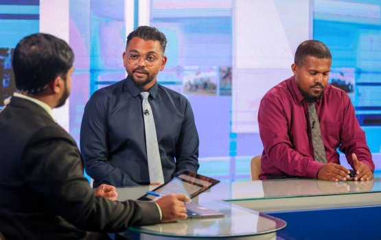 Hajjuverinnah maruhabaa kiyan airport ah dhaa meehun ge adhadhu madhu kuran ilthimaas koffi