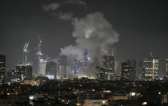 Iran in Israel ah huttumeh nethi Missile fonuvanee 