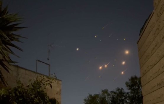 Reyge hamalaathakugai iran aa vahtharehge ballistic missile beynun koffi