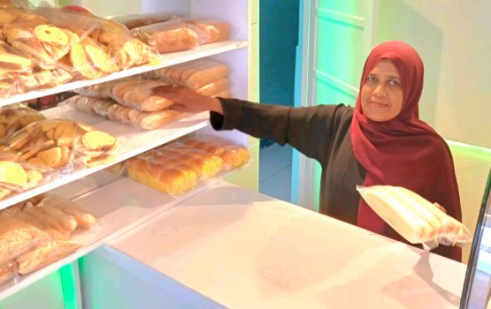 PEOPLE: Eydhafushee  Aisthu ufahdhaa rahathah varah meeru